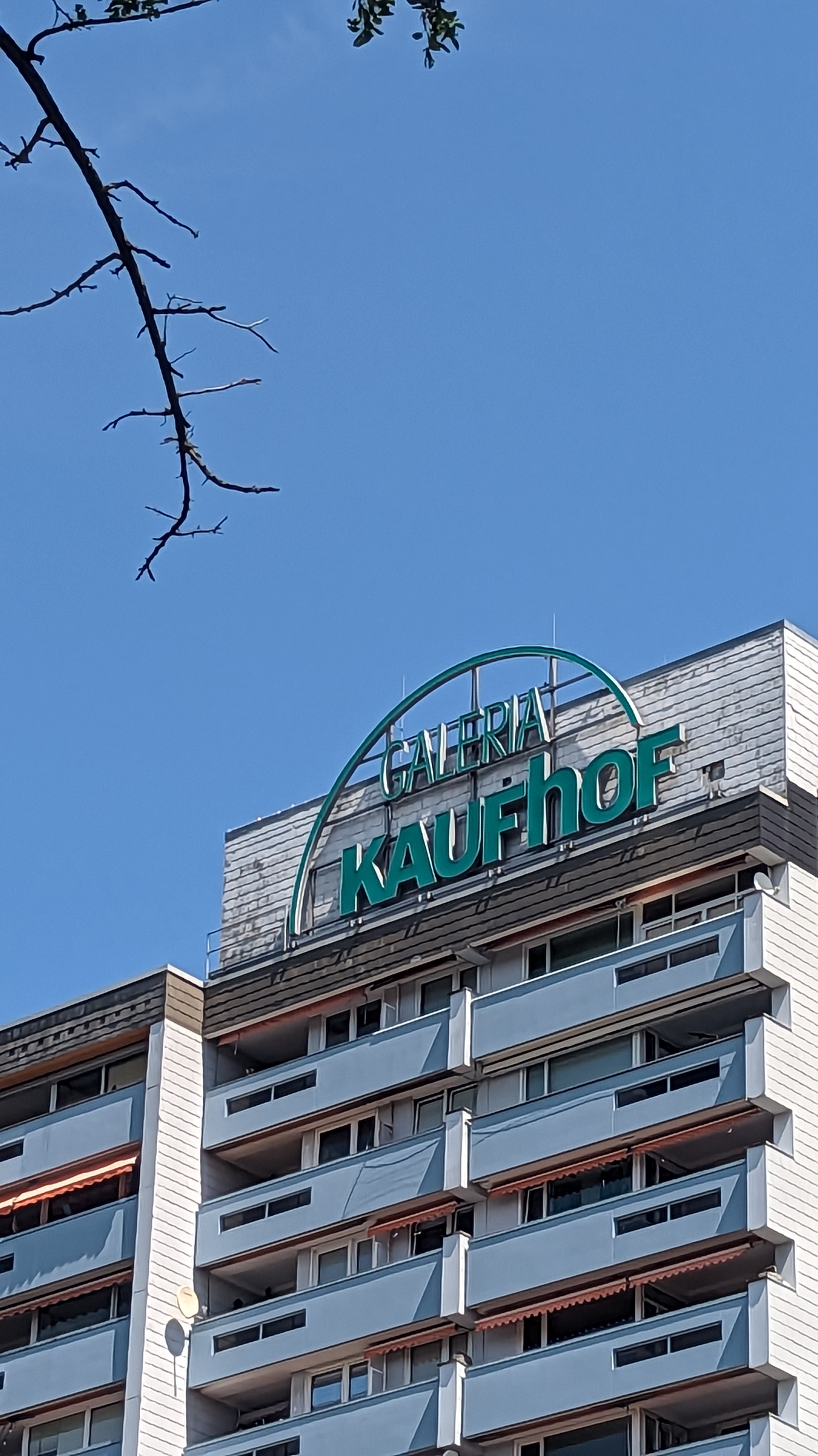 Galeria Kaufhof Leverkusen Außenfassade im Mai 2023